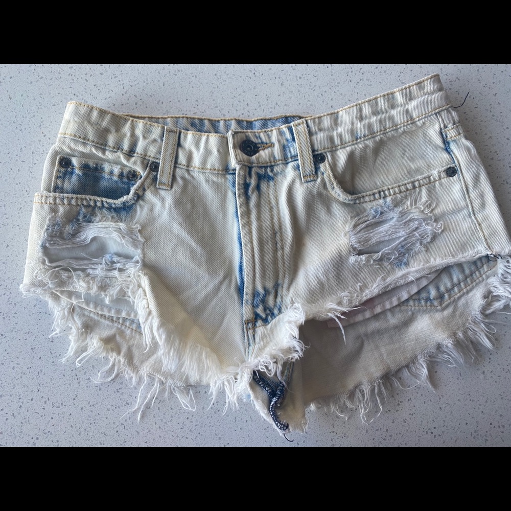CARMAR distressed washed jeans